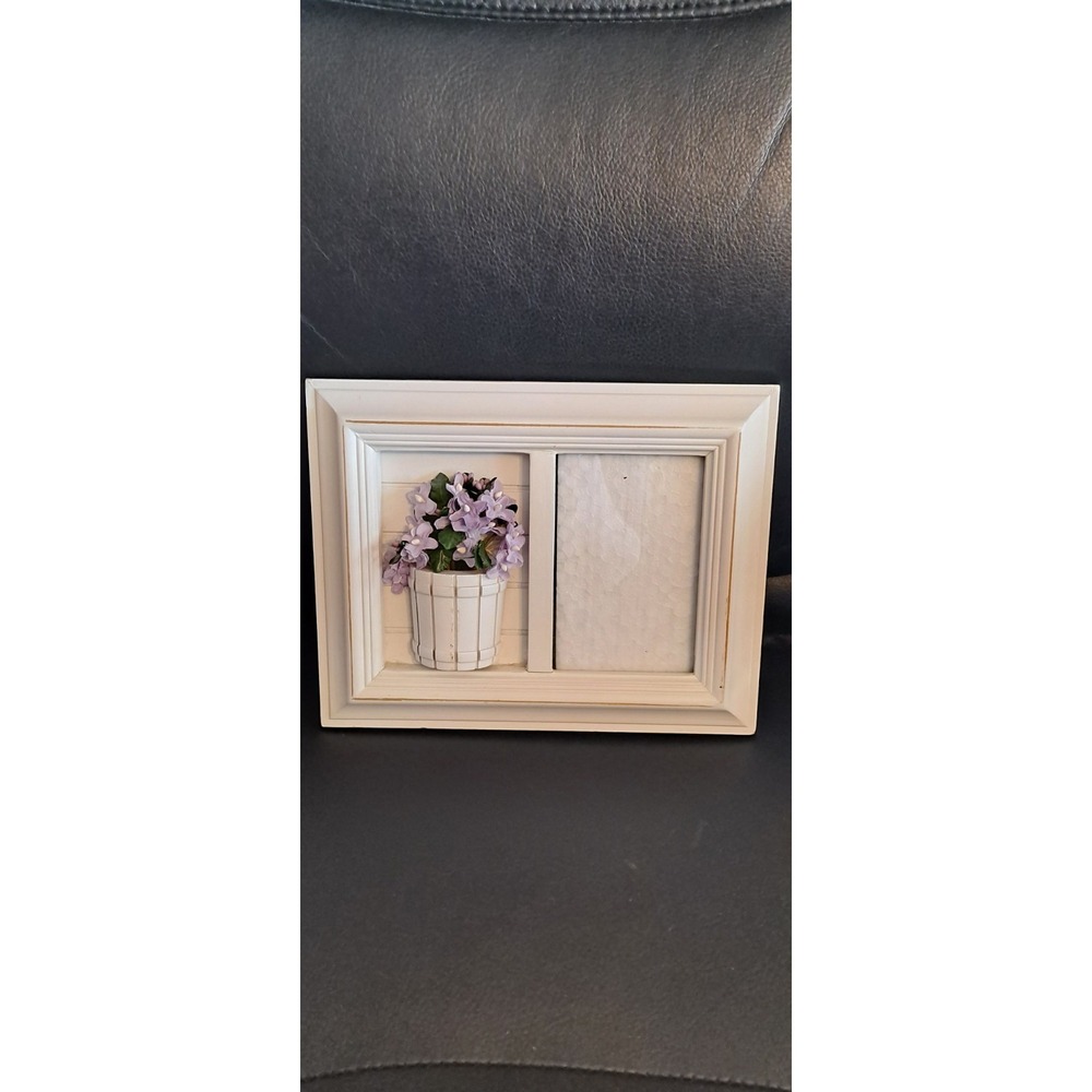 3"x5"‎ Wood Picture Frame with/ 3-D White Wicker Basket of Purple Irises~Unique!